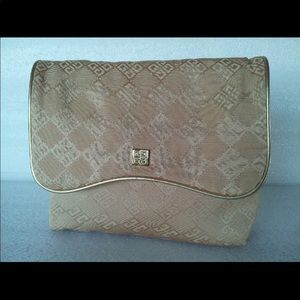 Givenchy clutch bag great cond vintage chic🥀